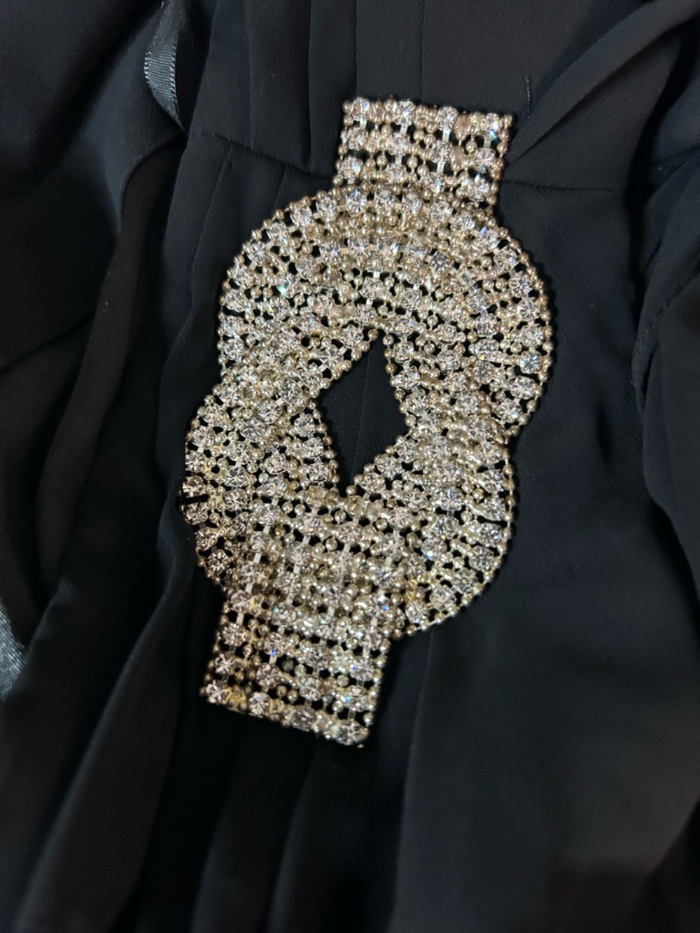 Xscape Black One-Shoulder Chiffon Evening cocktail Dress with Rhinestone Brooch - Picture 9 of 11